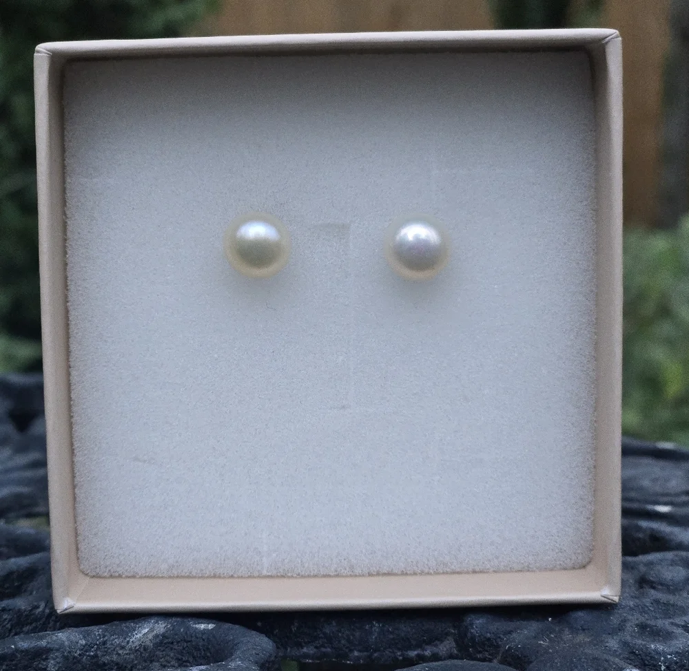 Elegant Freshwater Pearl 3/8 Inch Stud Earrings - Picture 2 of 2